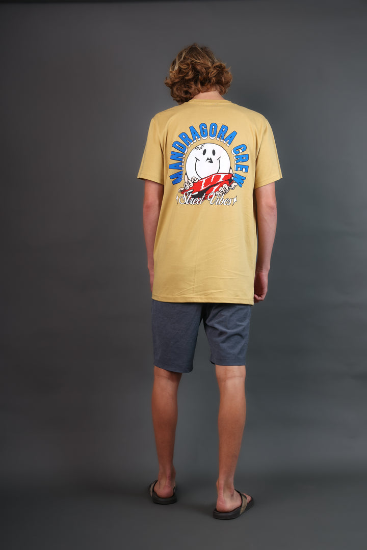 Regular Fit. Smiley Wave Tee