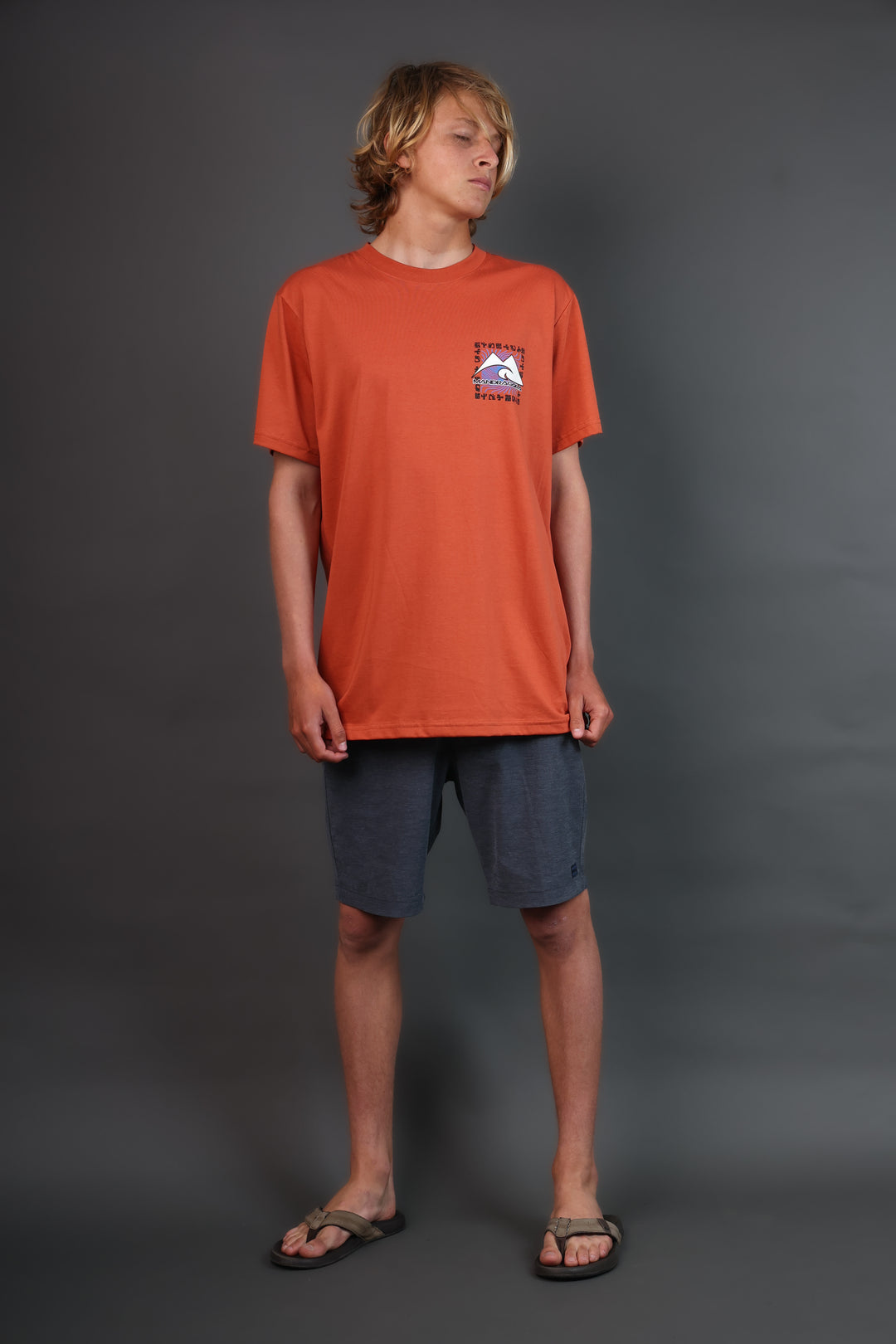 Tees regular fit. Rising Flow