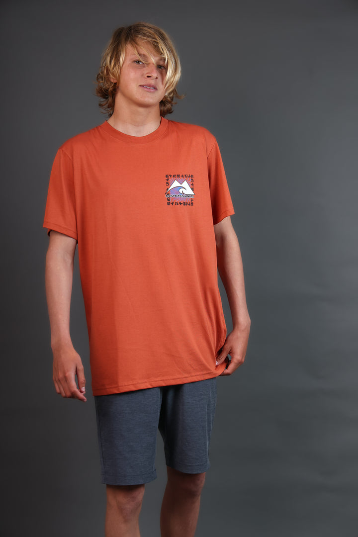 Tees regular fit. Rising Flow