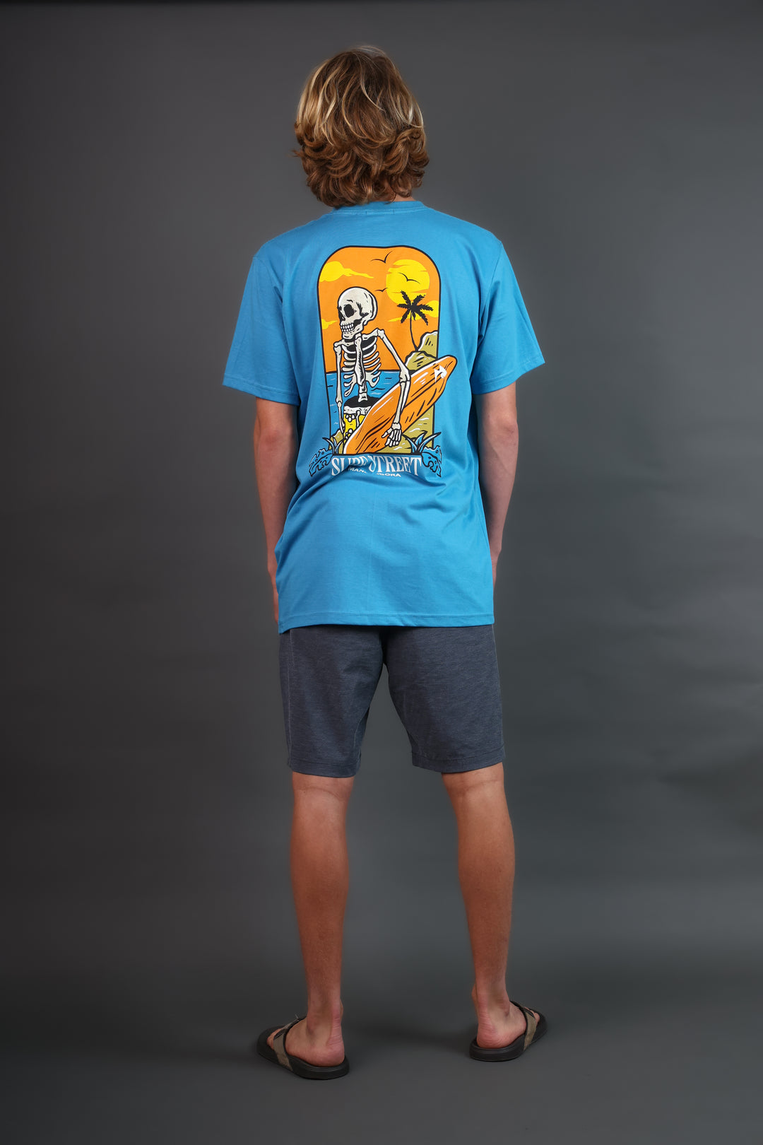 Tees regular fit. Sunset Bones